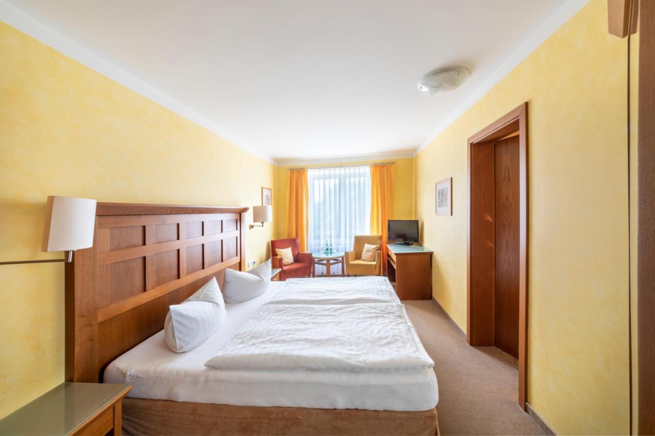 Hotel Forstmeister Schoenheide Екстер'єр фото