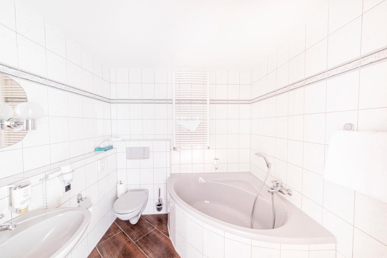 Hotel Forstmeister Schoenheide Екстер'єр фото